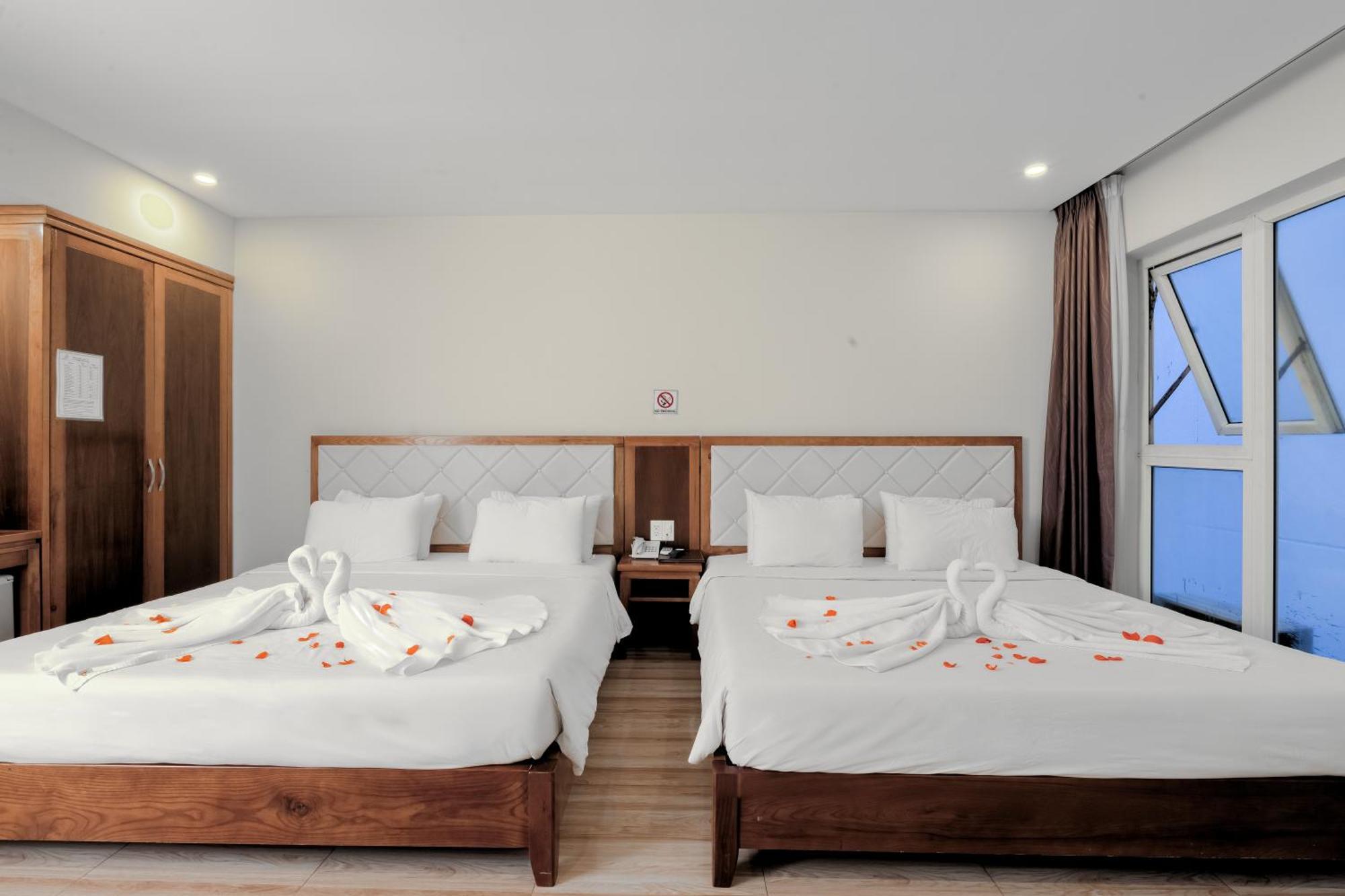 Dana Sailing Hotel Дананг Экстерьер фото