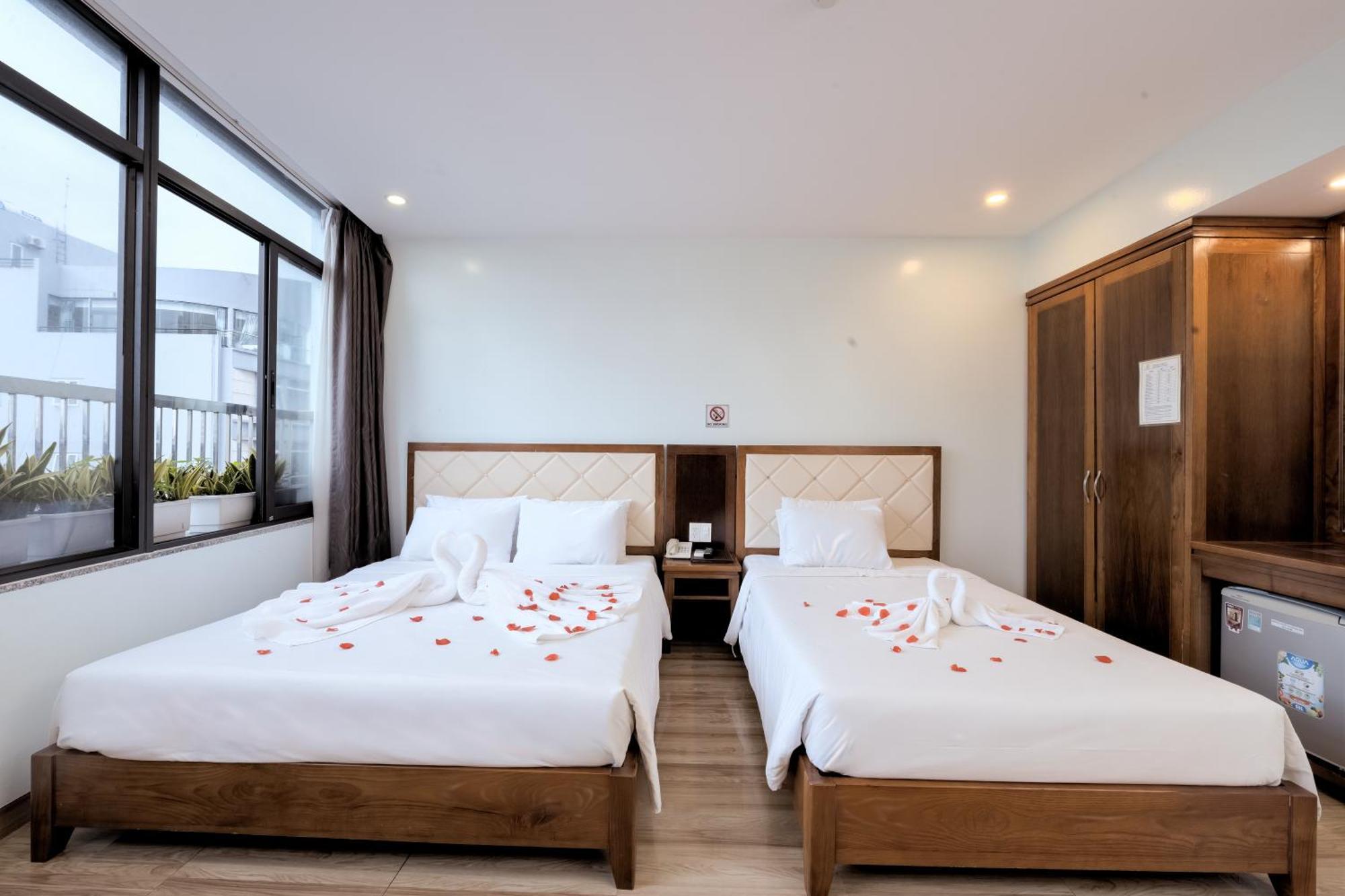 Dana Sailing Hotel Дананг Экстерьер фото