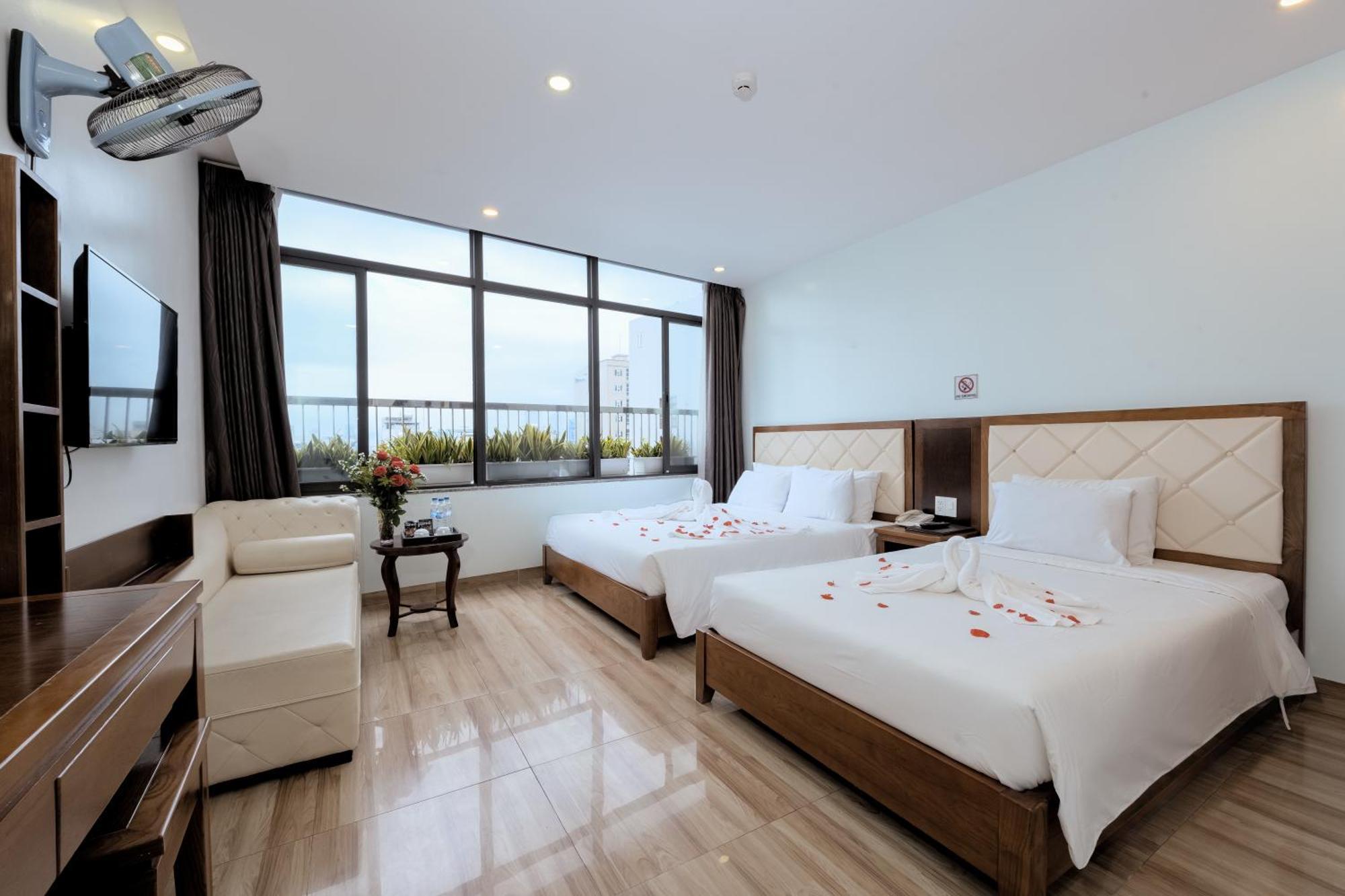 Dana Sailing Hotel Дананг Экстерьер фото