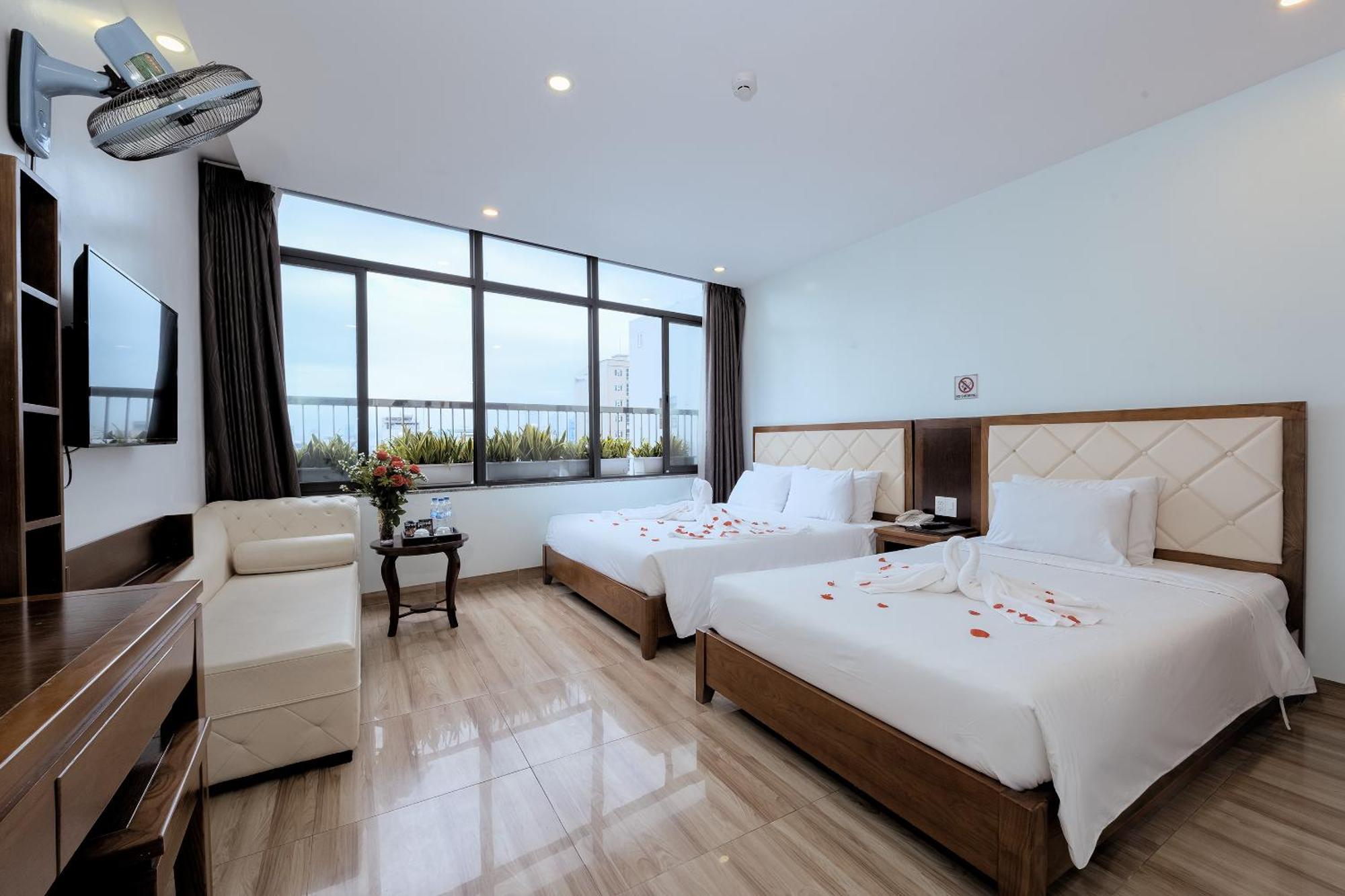 Dana Sailing Hotel Дананг Экстерьер фото